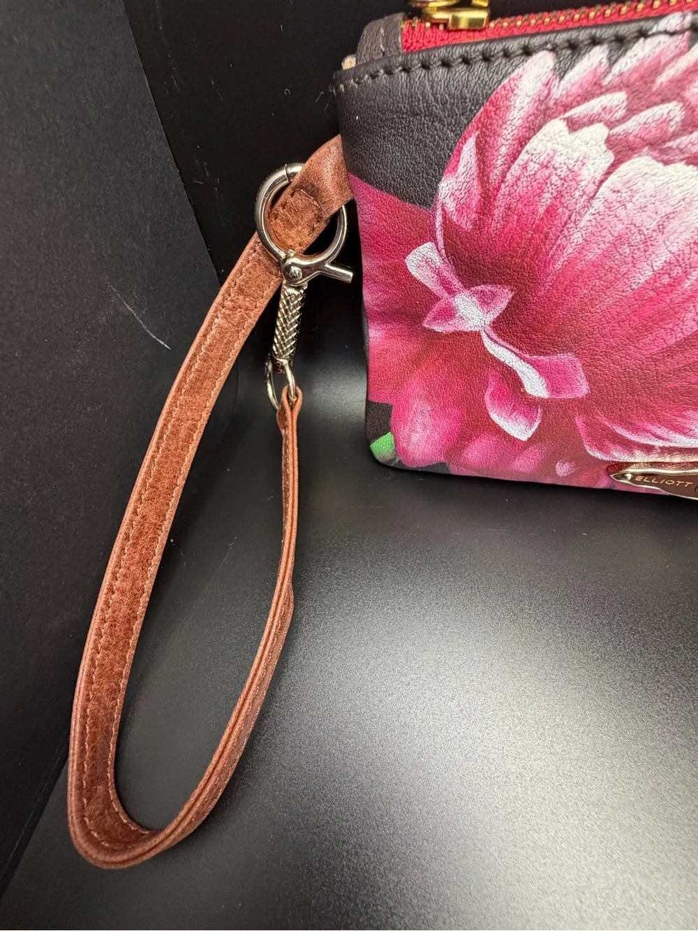 Elliott Lucca Barbiecore 2010’s Bright Pink Floral Chocolate Brown Wristlet VGUC